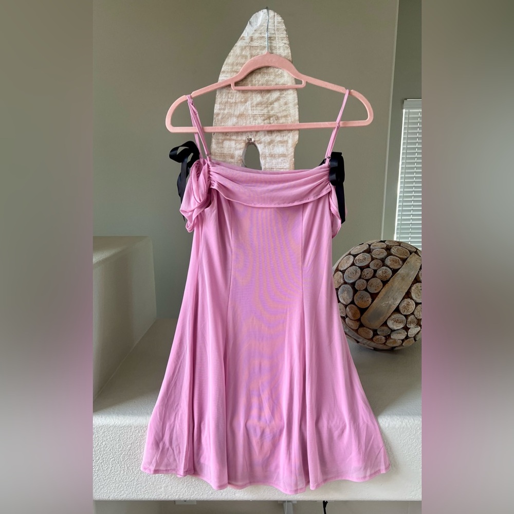 Urban Outfitters Kimchi Blue Allison Mesh Mini Dress size M in pink - Picture 5 of 9